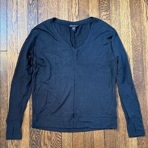 Athleta Sunrise V-neck sweatshirt, EUC, Medium, Black